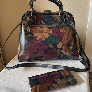 Patricia Nash Peruvian crossover hand bag